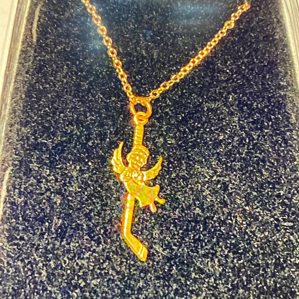 New necklace, hockey guardian angel